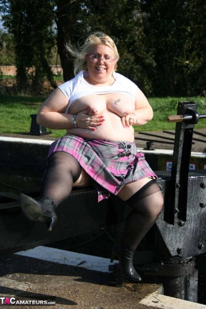 Overweight blonde Lexie Cummings exposes herself by locks on a canal system - #3