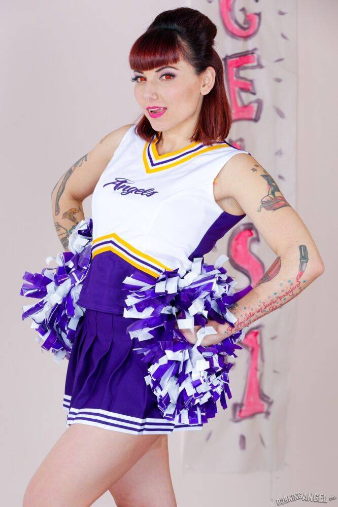 Tattooed cheerleader Veronica Layke offers up naked pussy on her knees - #13