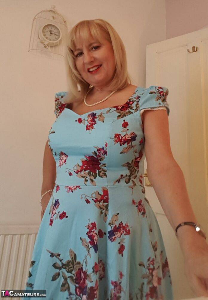 Classy mature Lorna Blu hiking dress to spread pussy lips & pinching nipples - #14