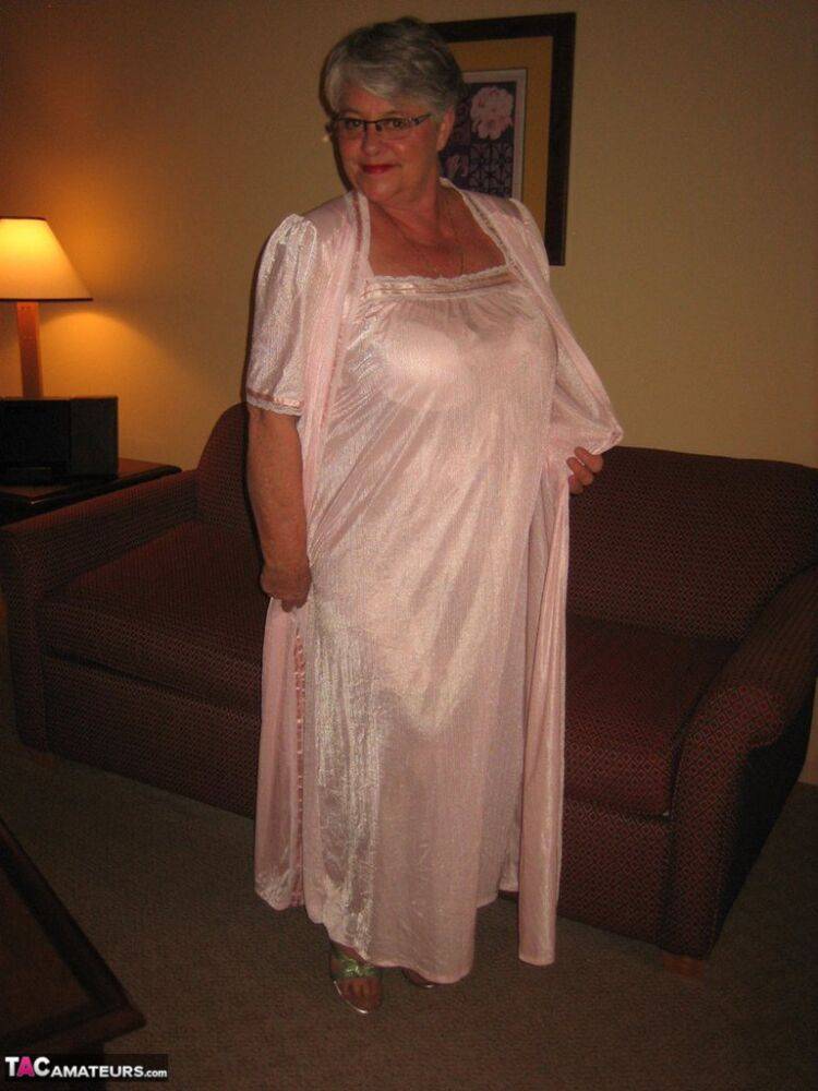 Amateur granny on the heavy side shows her pussy in lingerie and tan nylons - #15