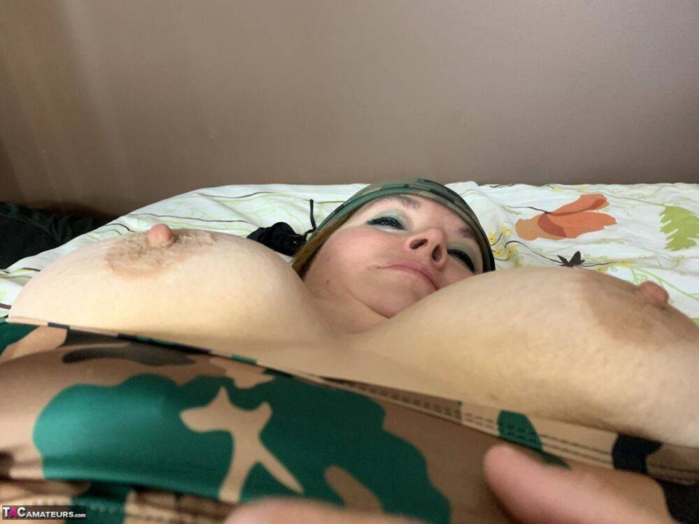 Overweight amateur dildos her asshole during solo action on her bed - #2