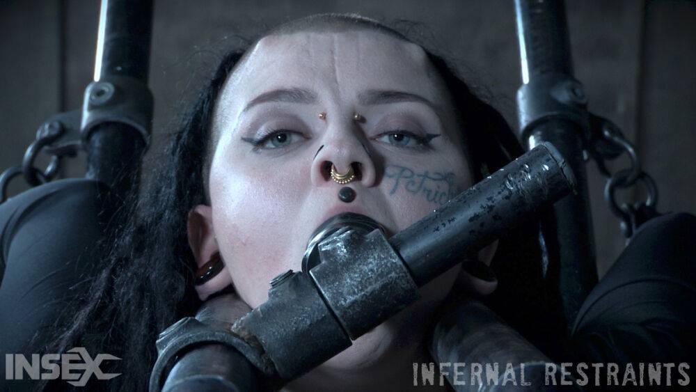 Thick sex slave Luna Lavey finds herself completely restrained in a dungeon - #3