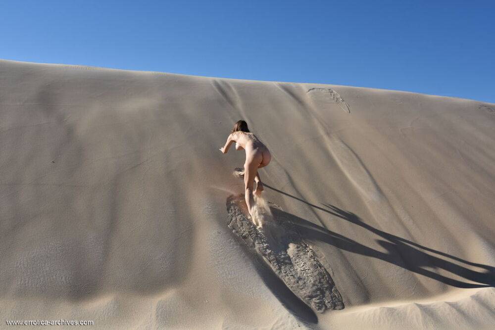 Pretty girl Maxa ascends and descends a sand dune in the nude - #16