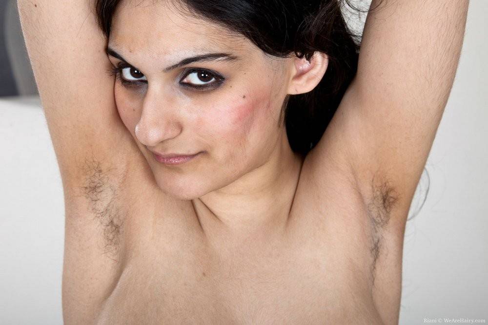 Pretty hairy arab girl riani masturbating - #12