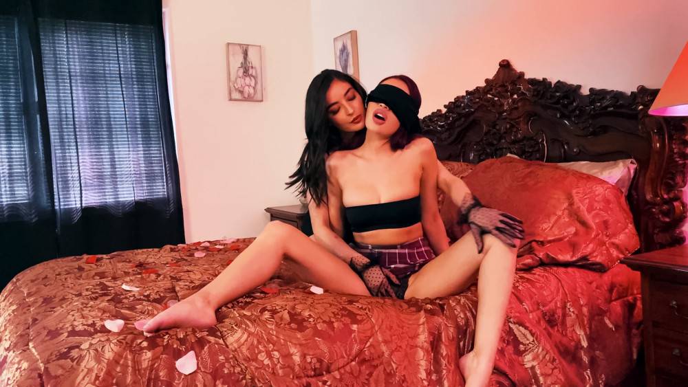 Young Beauties Emily Willis And Sabina Rouge Licking Each Other In Bed | Photo: 4868218