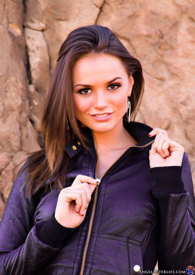 Brunette Babe Tori Black Is Posing Outdoor In Nothing But The Tiny Thong - #10