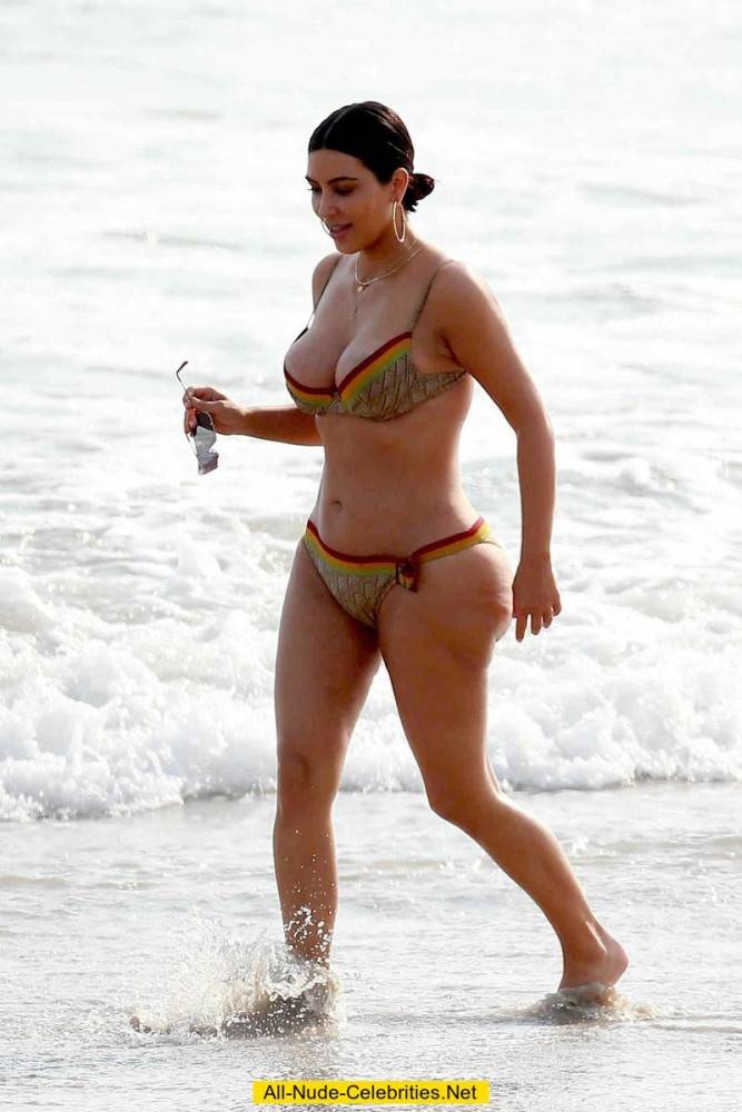 Celebrity kim kardashian posing in bikini on beach - #12