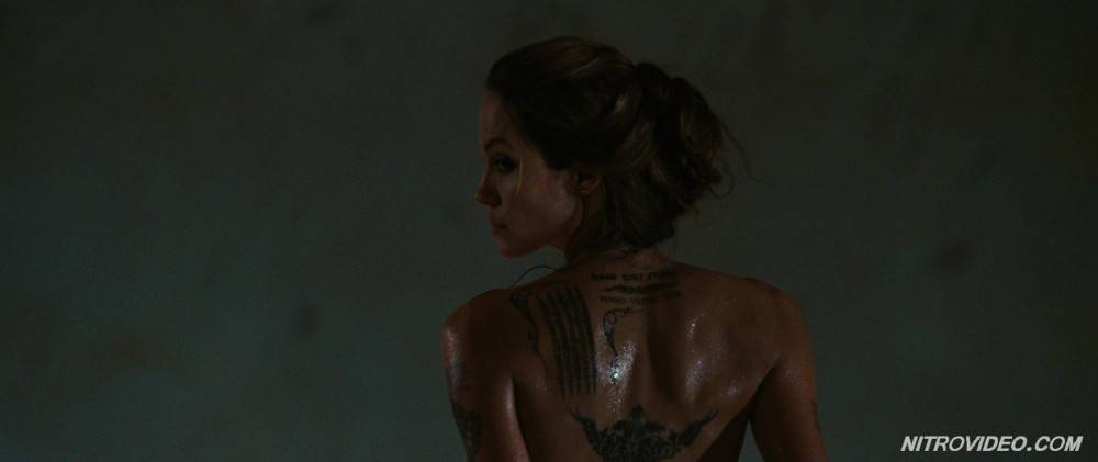Angelina jolie exposing her hot tattooed body - #8