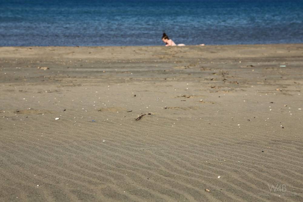 Emily Bloom Goes To The Beach And Shows Off Her Perfect Teen Bod In Its Full Glory - #12