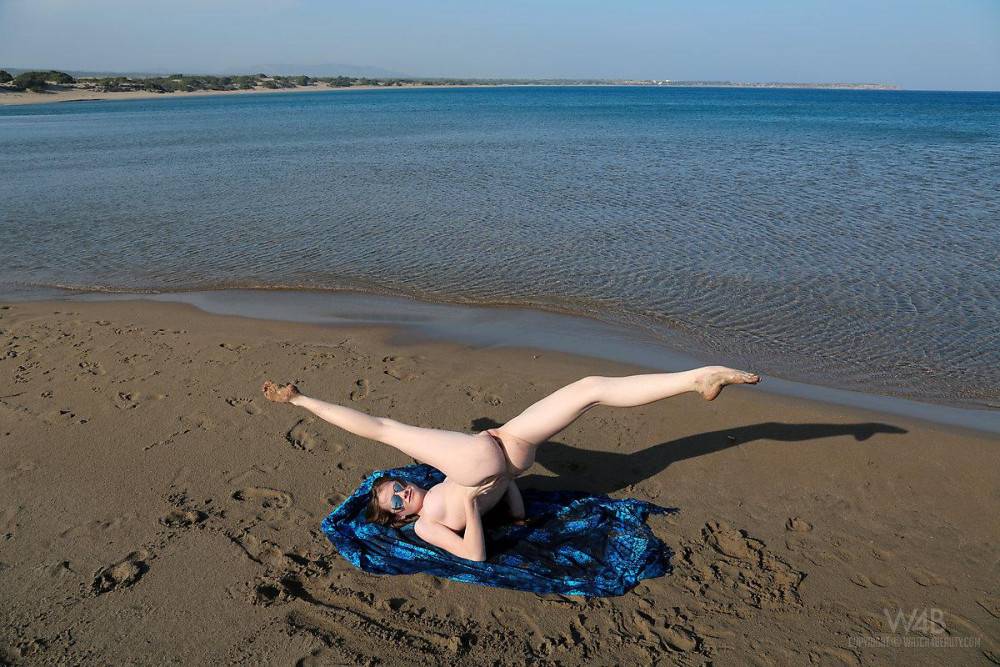 Emily Bloom Goes To The Beach And Shows Off Her Perfect Teen Bod In Its Full Glory - #6