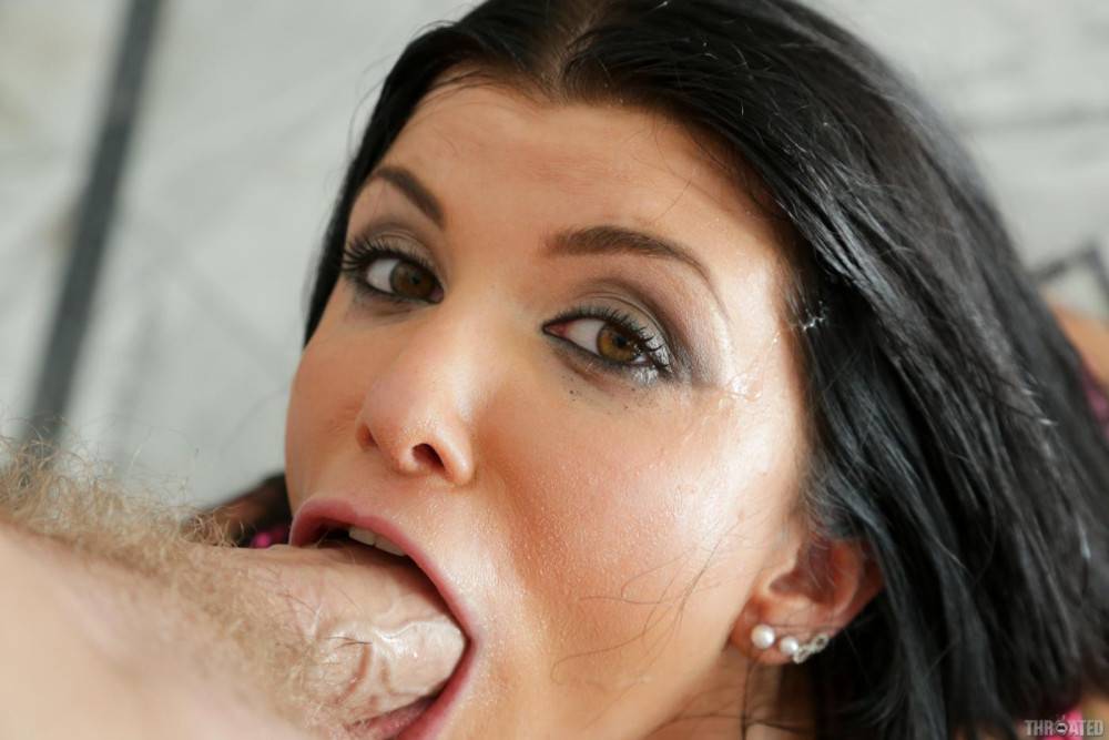 Mesmerizing Brunette MILF Romi Rain Takes A Hot Cumshot Outdoors After Enticing Oral Sex. - #13