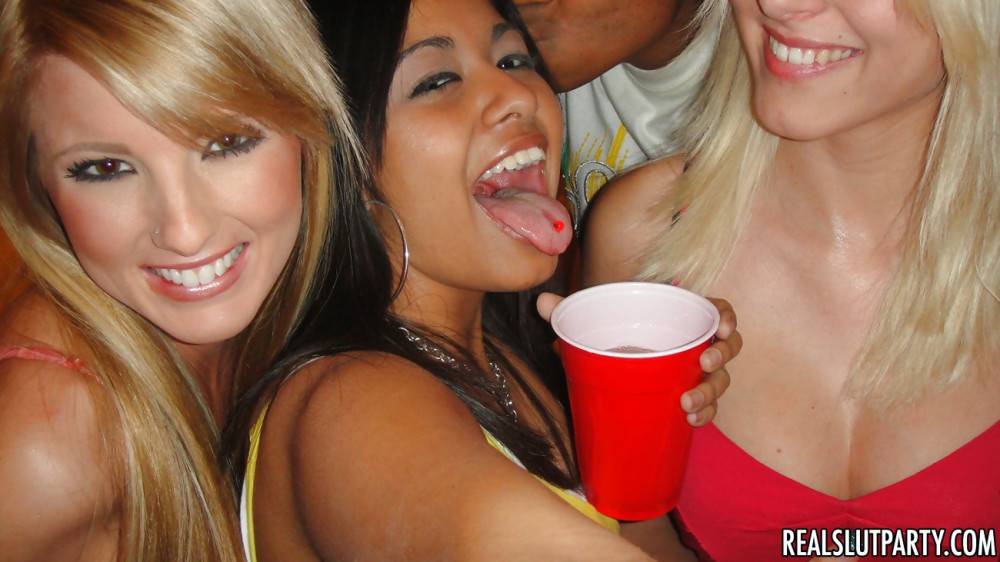 Gracile chicks Jasmine Jolie and Reena Sky enjoy amazing 3some sex on the night party - #4