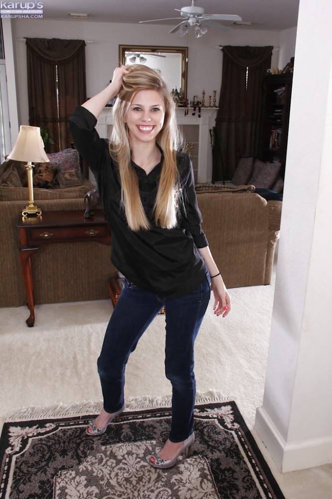 Slim american youthful Kassie Kensington in tight jeans showing small tits and spreading her legs - #2