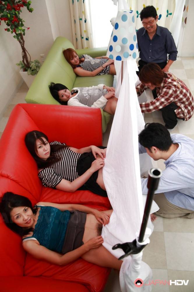 Japanese mature masturbating in cloth at sex therapist - #4