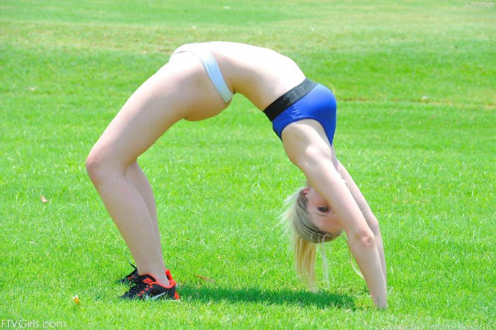 Salacious Blonde Summer FTV Jogs And Exercises In The Park Then Strips Naked - #8