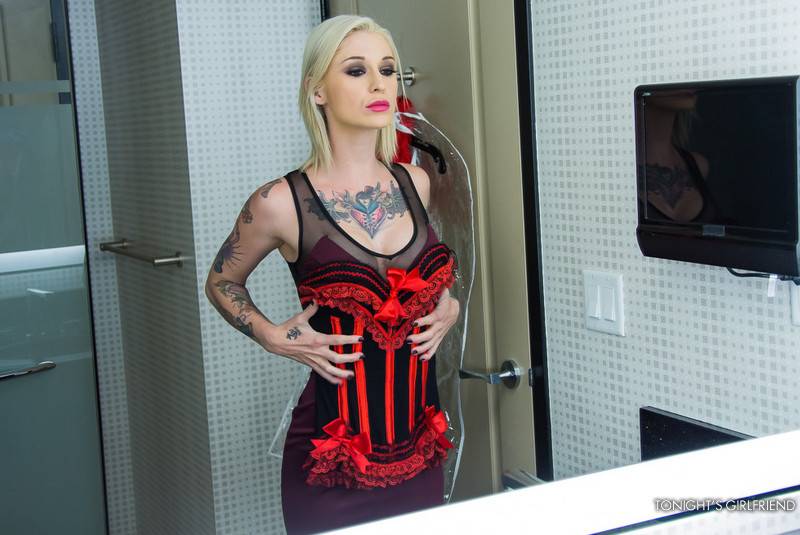 Tattooed Blonde Emo Darling Kleio Valentien Can Make Every Guy Super Horny. - #1