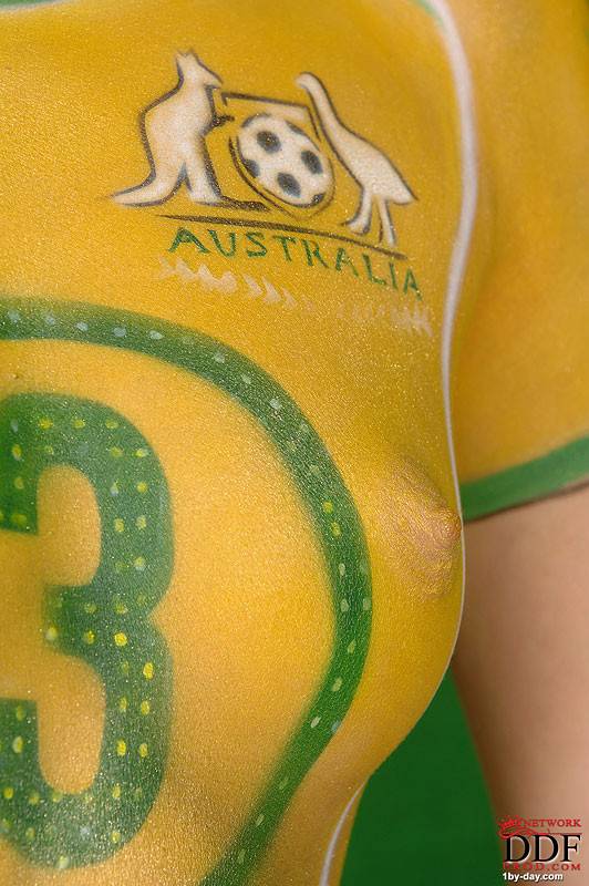 Body Art Cutie Yasmine Gold Pretends That She Wears Australian Green And Yellow Soccer Uniform - #11