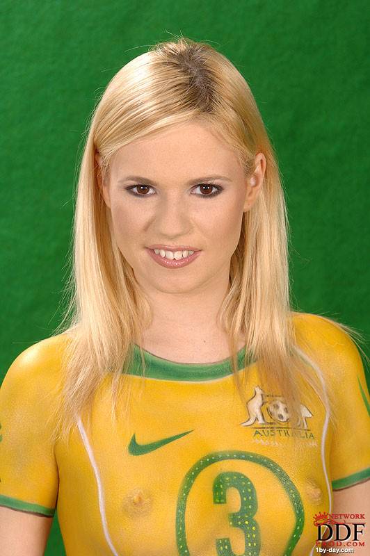 Body Art Cutie Yasmine Gold Pretends That She Wears Australian Green And Yellow Soccer Uniform - #1