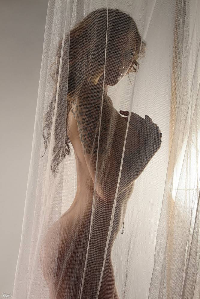 Arousing Lily Xo Loves Teasing With Her Naked Hot Body Behind The Curtain - #11
