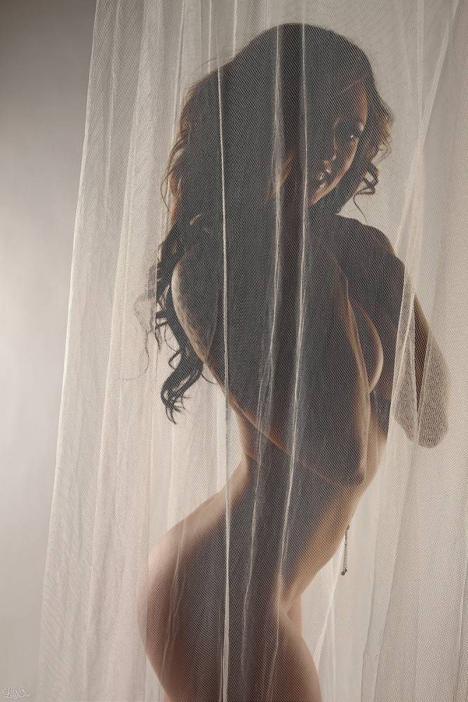 Arousing Lily Xo Loves Teasing With Her Naked Hot Body Behind The Curtain - #4