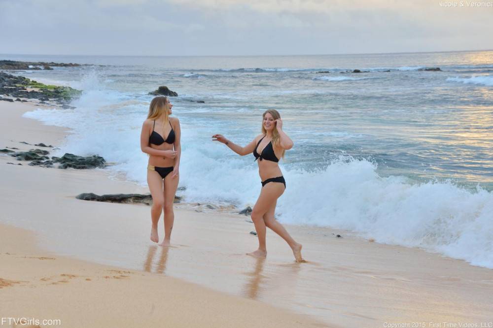 Sexy Girlfriends Veronica Weston And Teddi Rae Strip Bikinis Off On The Beach And Walk Naked - #1
