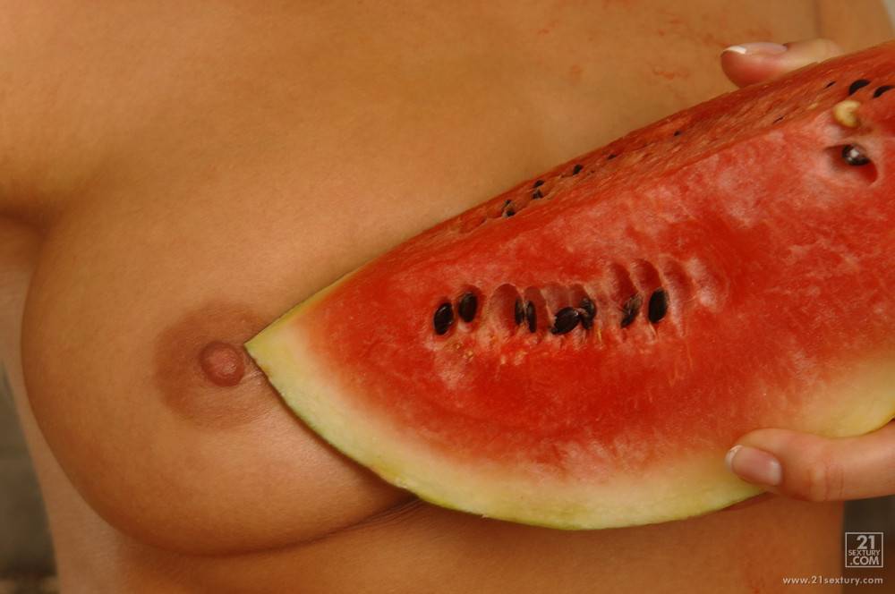 Slim Blonde Stunner Adriana Malkova Gets Naked And Eats A Succulent Piece Of Watermelon. - #12