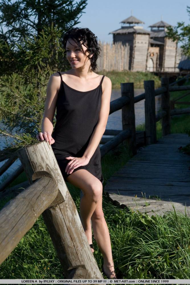 Slim Brunette Teen Loreen A Walks All Naked Around A Tiny Wooden House In The Country - #7