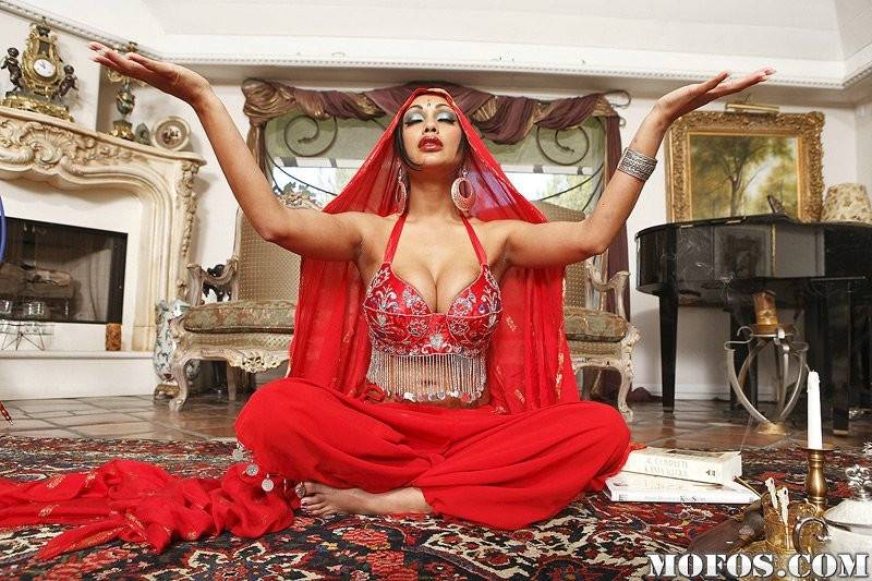 Gorgeous Indian Pornstar Priya Rai Blows Big White Cock And Has A Ride On It - #9