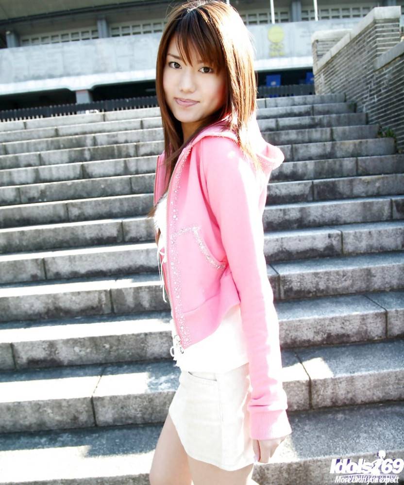 Amazing japanese cutie Nanami Wakase in undies bares her butt - #6
