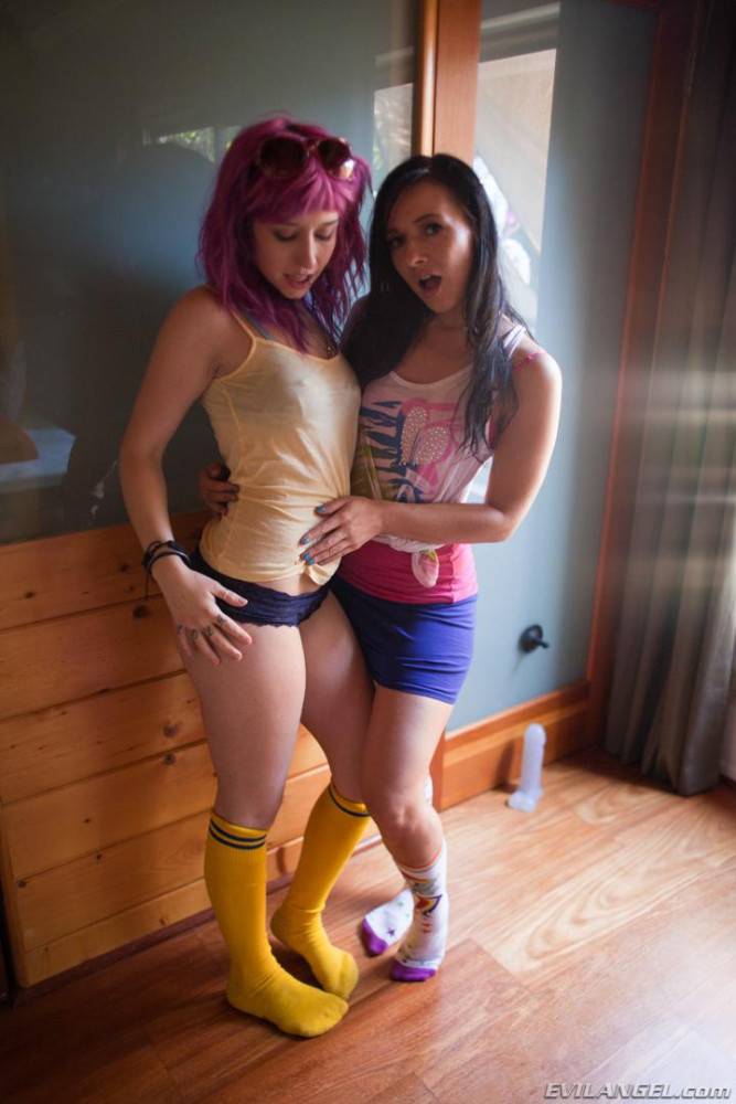 Ashli Orion And Proxy Paige Are Cute Girlfriends And They Are Teasing Us All Here - #6