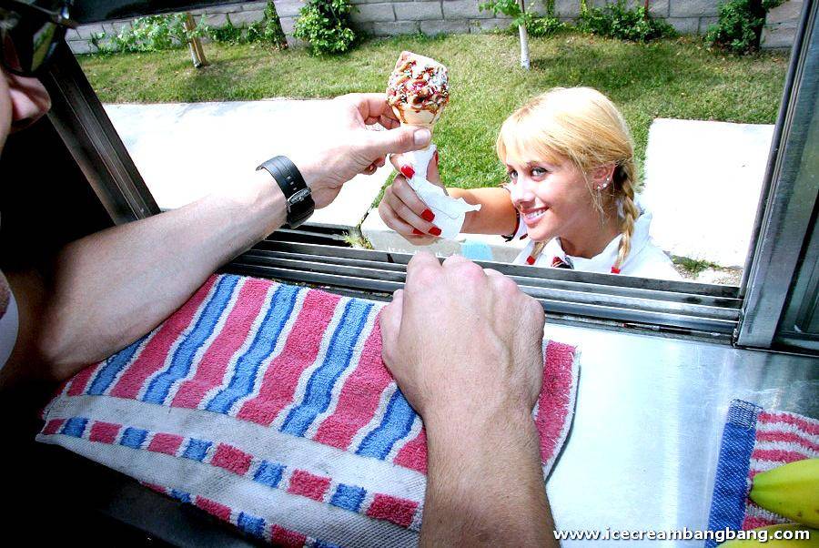 College Blonde Nikki Kane In Sexy Uniform Gets Her Snatch Licked And Fucked By Eager Ice Cream Boy - #8