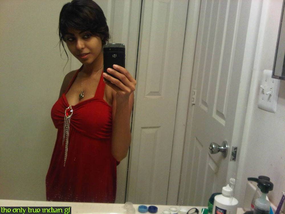 Indian female tales no nude self shots in the bathroom mirror - #1