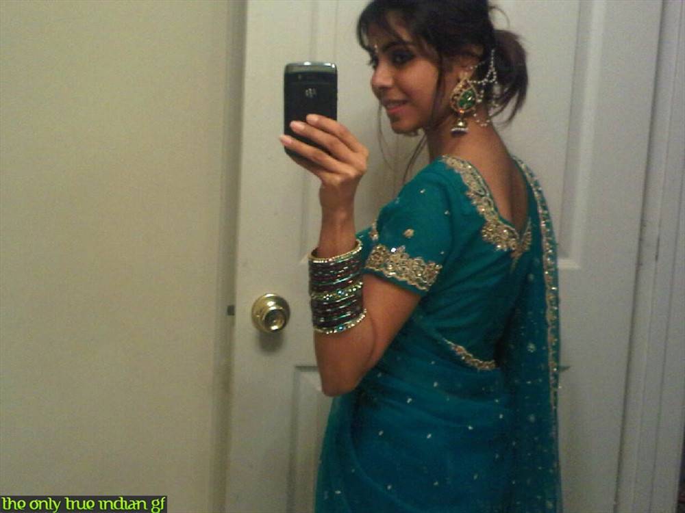 Indian female tales no nude self shots in the bathroom mirror - #5