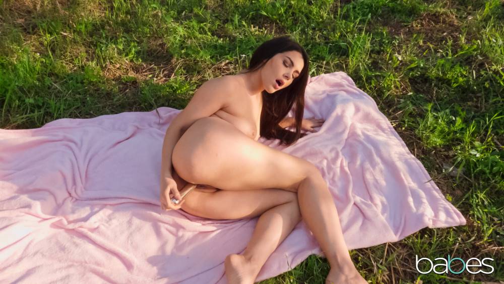 Italian Beauty Valentina Nappi Masturbates Outdoors - #15