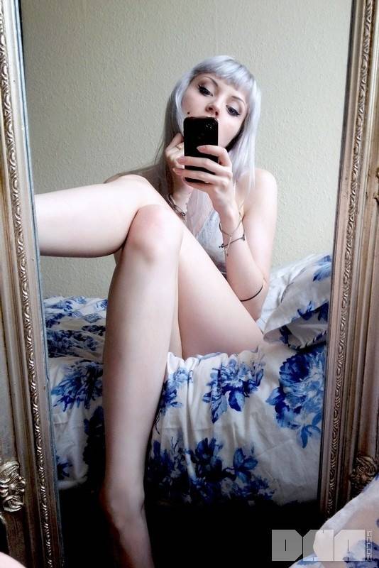 Pale girl selfies - #14