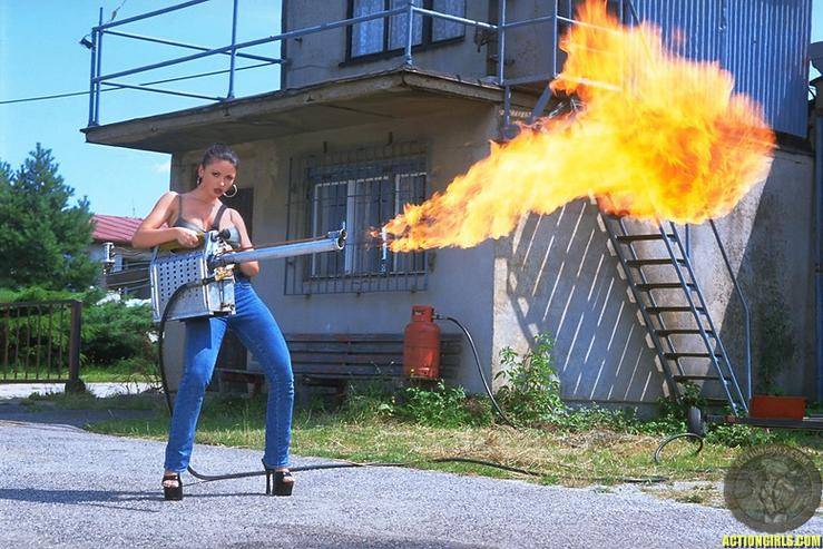 Huge Breasted Brunette Veronica Zemanova In Blue Jeans Loves To Play With Fire - #10