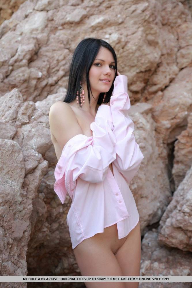 The Seducing Brunette Teen Nichole A Is Stretching Her Nice Naked Body On The Rocks - #11