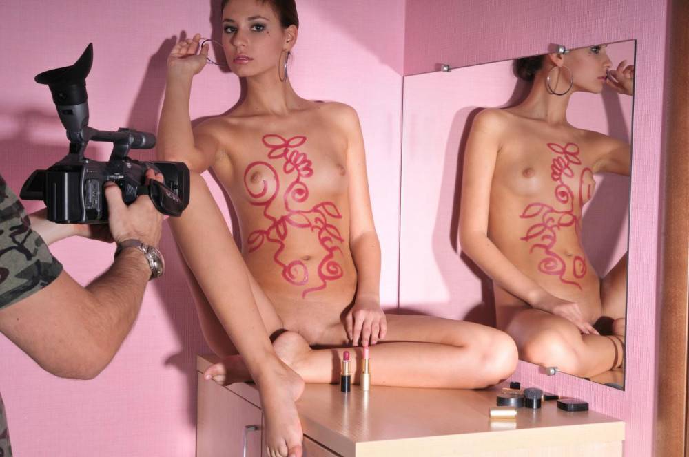 The Lusty Teen Irina J Gets The Nude Body Painted With The Bright Red Lipstick - #7