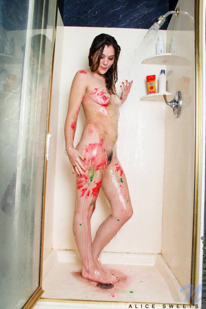 Teen Girl Alice Sweets With Hairy Snatch Takes A Shower After Body Painting - #3