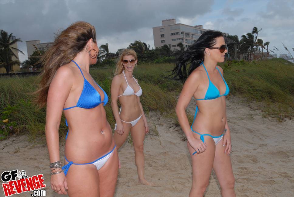 Slender cuties Jayden, Roxy and Crystal reveals hot bodies on the beach - #3