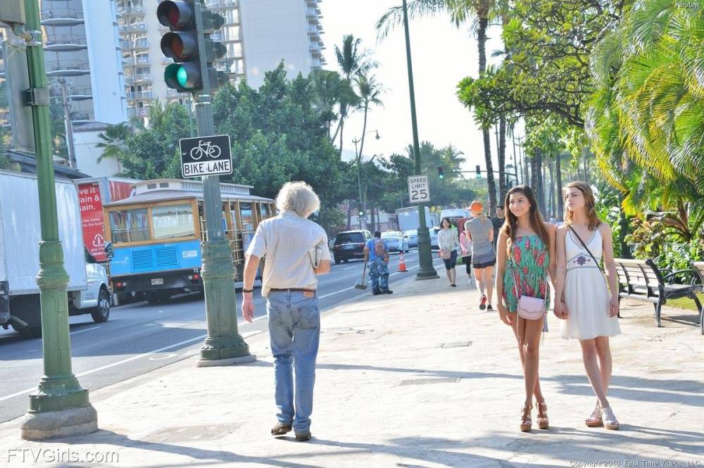 Kalakaua Ave - #24