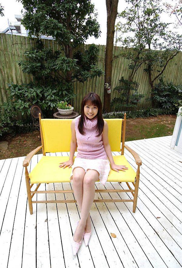 Playful And Kinky Asian Girl Aya Shiraishi Is Flashing Her Hairy Bushy Up The Skirt - #1