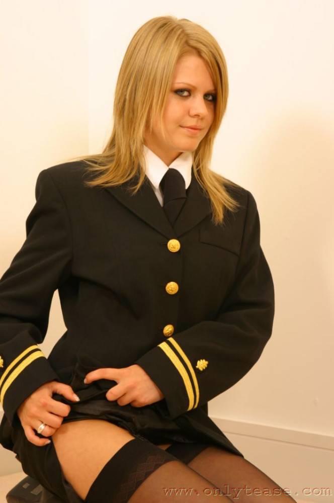 Fair Chick Sammy Jo Strips Off Her Navy Uniform And Admirably Poses In Lingerie - #6