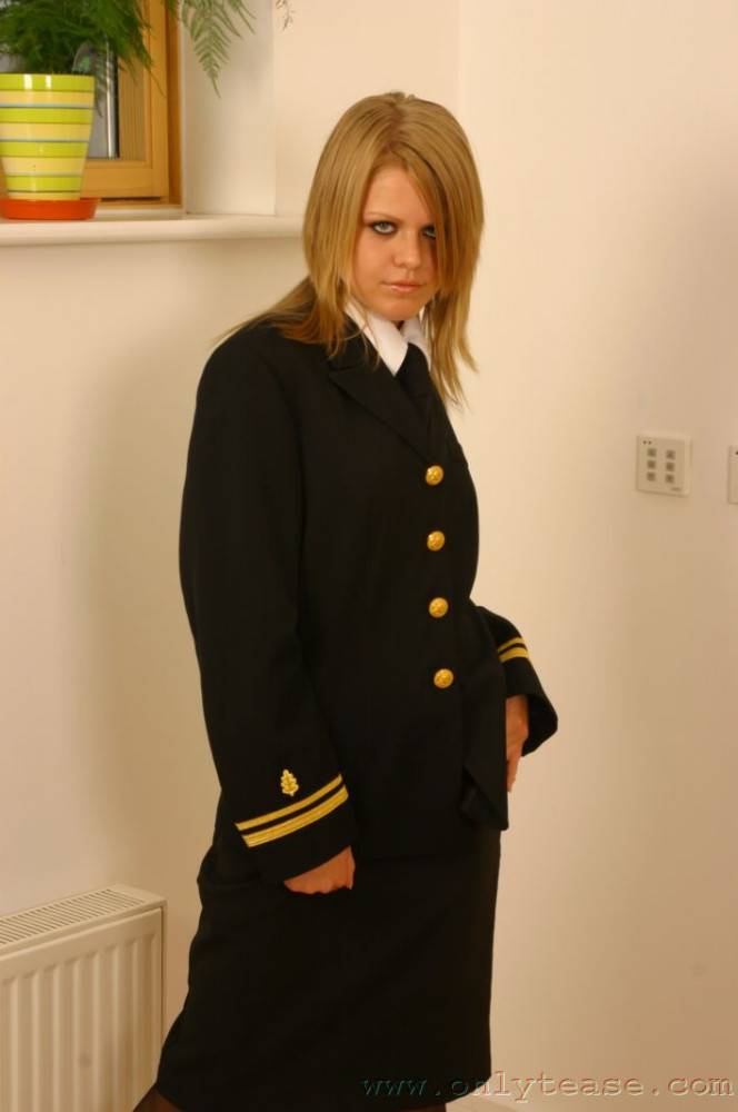 Fair Chick Sammy Jo Strips Off Her Navy Uniform And Admirably Poses In Lingerie - #2