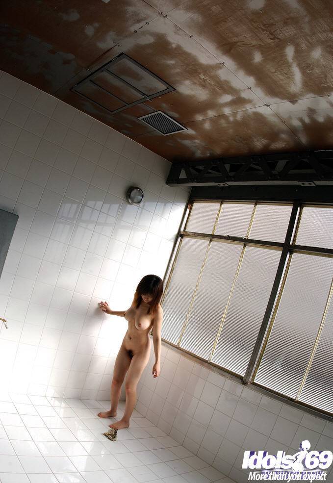 Alluring japanese babe Sakura Shiratori exposes big knockers and ass - #14
