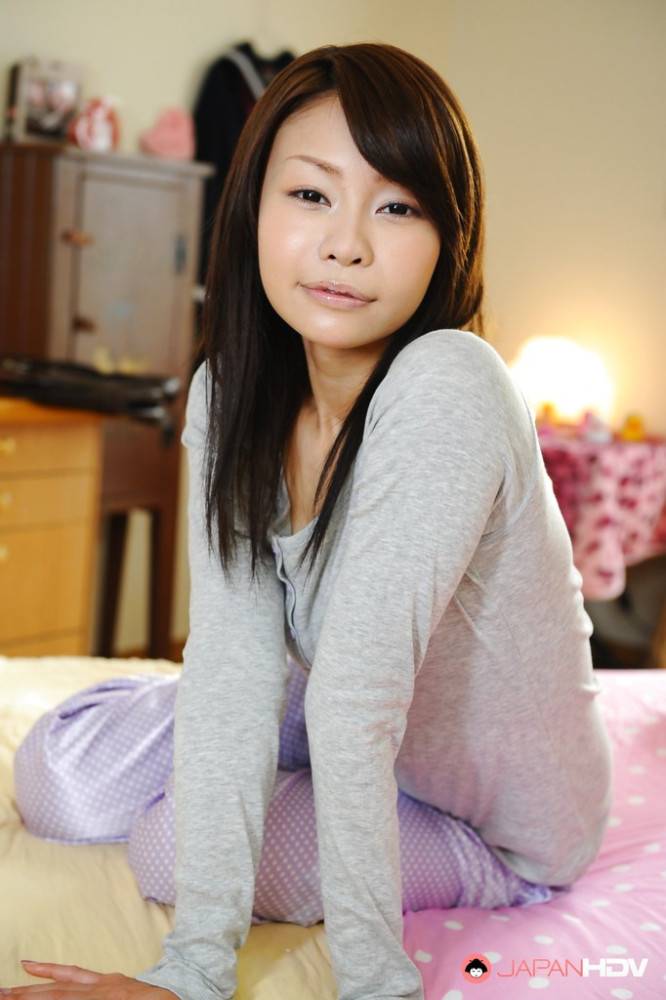 Gracile japanese brunette milf Yuri Aine in hot posing gallery - #17
