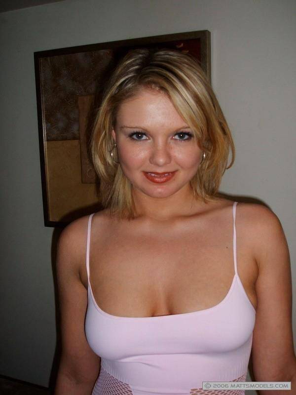 Cute Faced Smoking Blonde Emily Evermoore Poses In Pink Top And Blue Jeans - #15