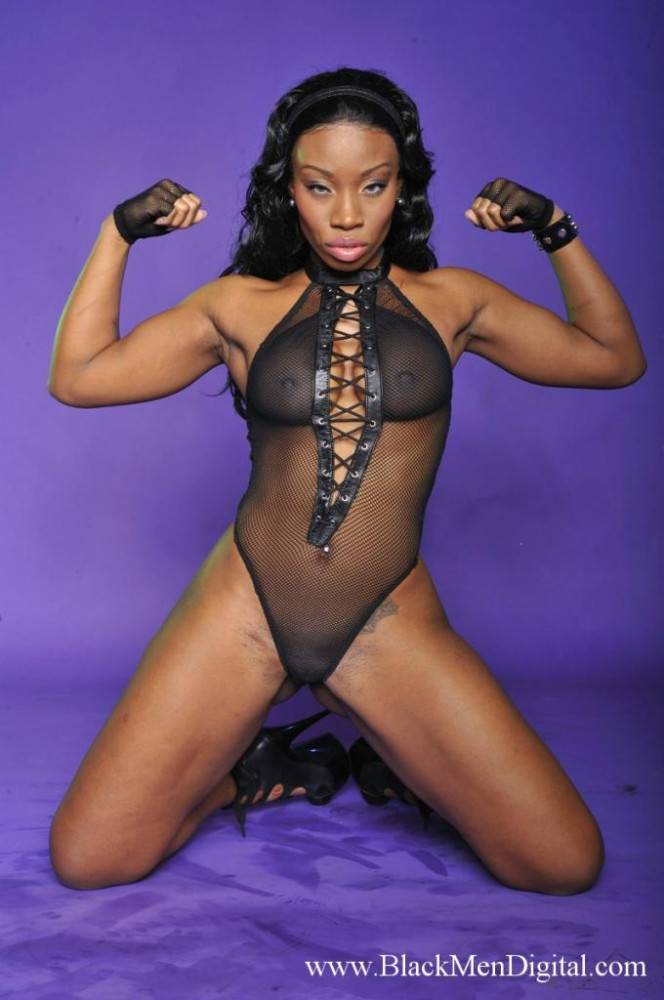Ebony Temptress La Starya With Big Booty Poses In See-through Black Body Suit - #5