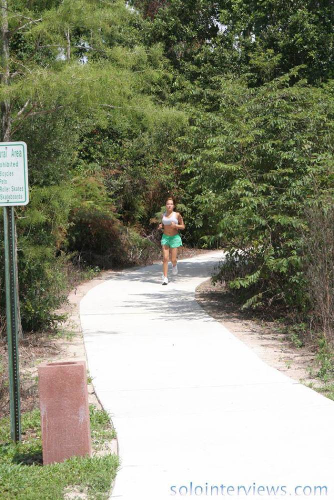 Jogging Hottie - #1