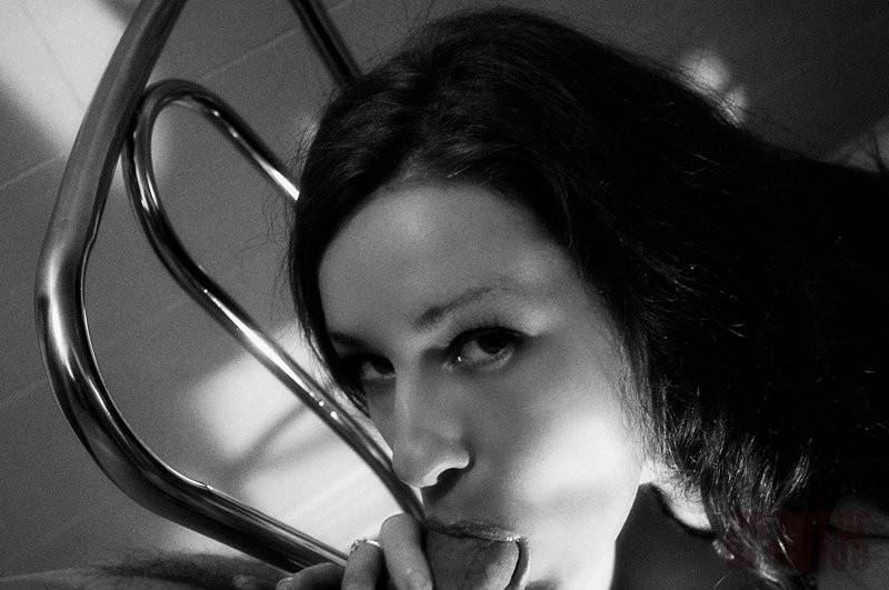 Camille Crimson Performing Oral Sex Turns Into Delicious Photographic Art - #1